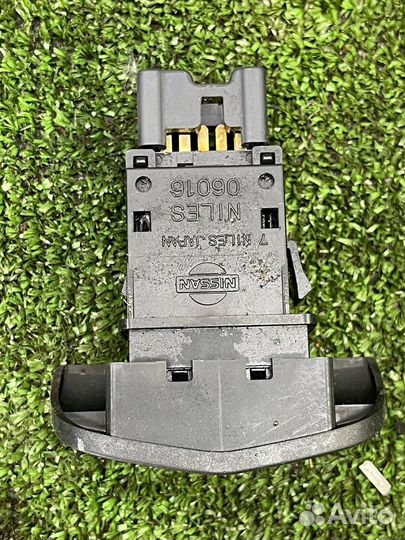 Кнопка аварийной сигнализации Primera P12 1.6