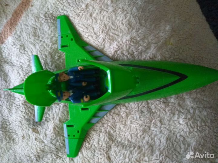 Самолётик Ben 10