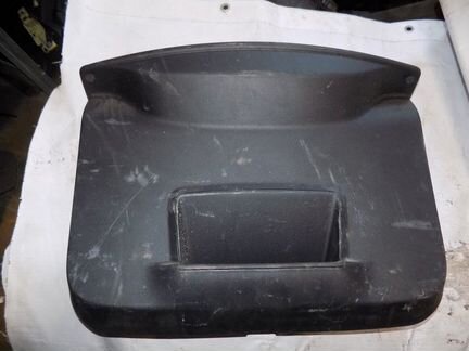 Обшивка двери багажника Duster 2012