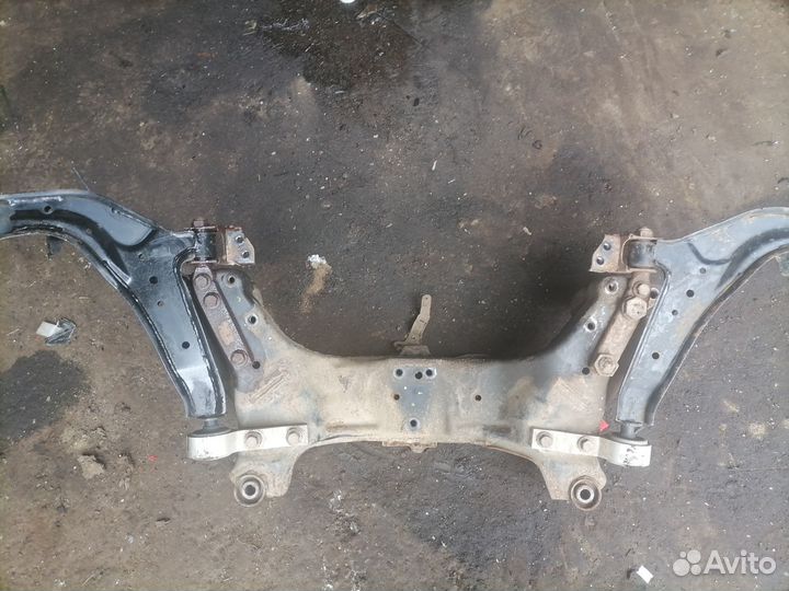 Подрамник Примера П12 1.6