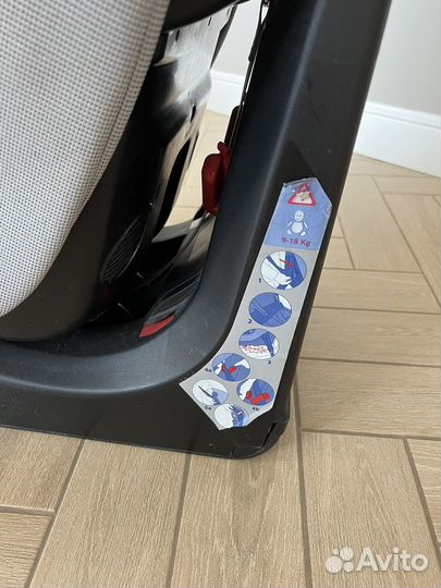 Детское автокресло 9 до 18 кг chicco