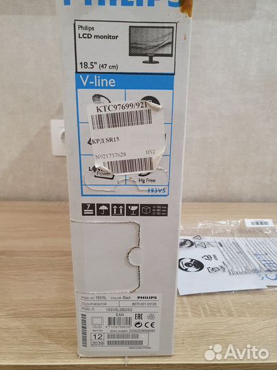 Монитор Philips 18.5