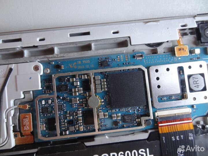 Samsung Galaxy 10.1 SM-T525 LTE - на запчасти