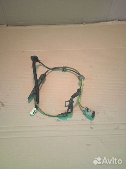 Задний провод абс, правый Тойота 150