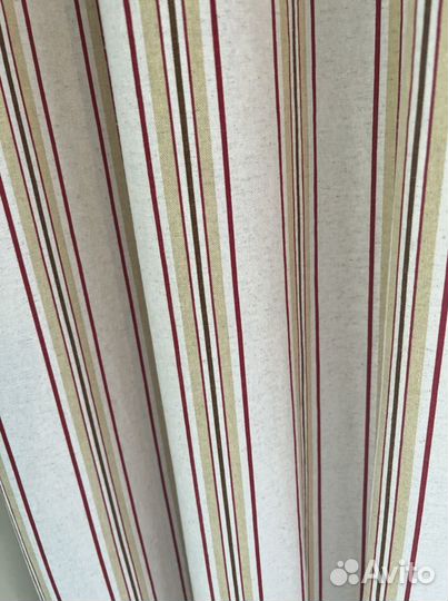 Штора с люверсами для маленькой кухни