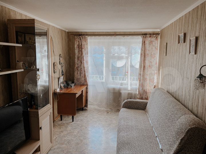 2-к. квартира, 40 м², 3/5 эт.
