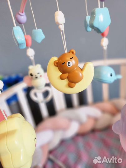 Мобиль на кроватку с проектором