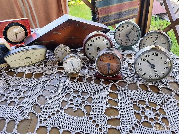 Старые будильники СССР