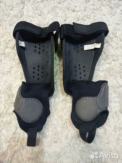 Щитки футбольные 2k