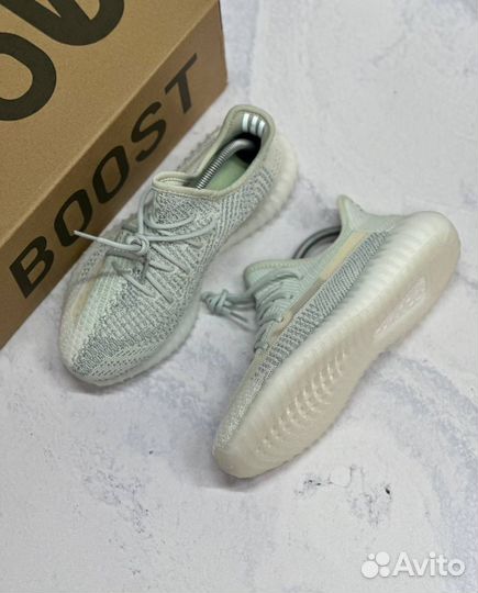 Кроссовки yeezy boost 350