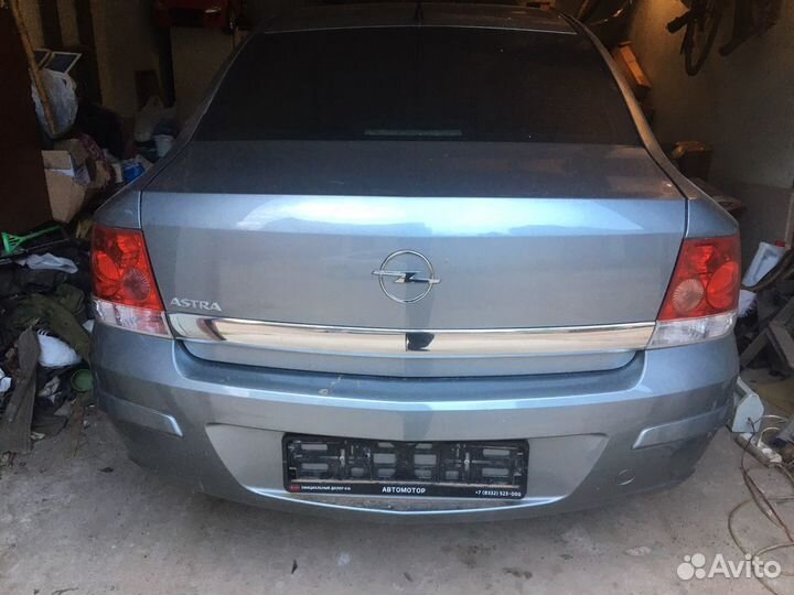 Опель астра Н 2014 года в разбор на запчасти