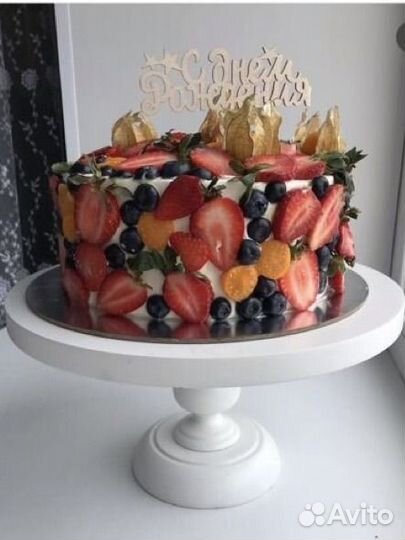 Деревянная подставка для тортов