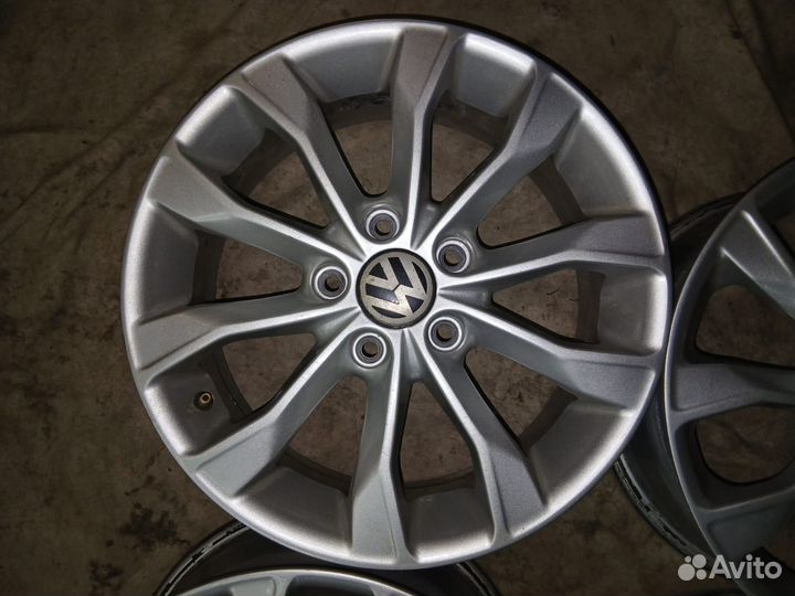 Литые диски Volkswagen R16 5*112 реплика