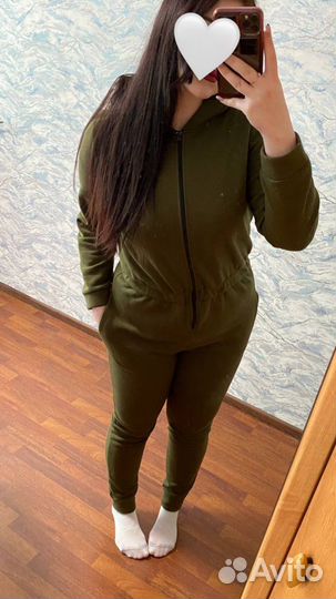 Комбинезон женский