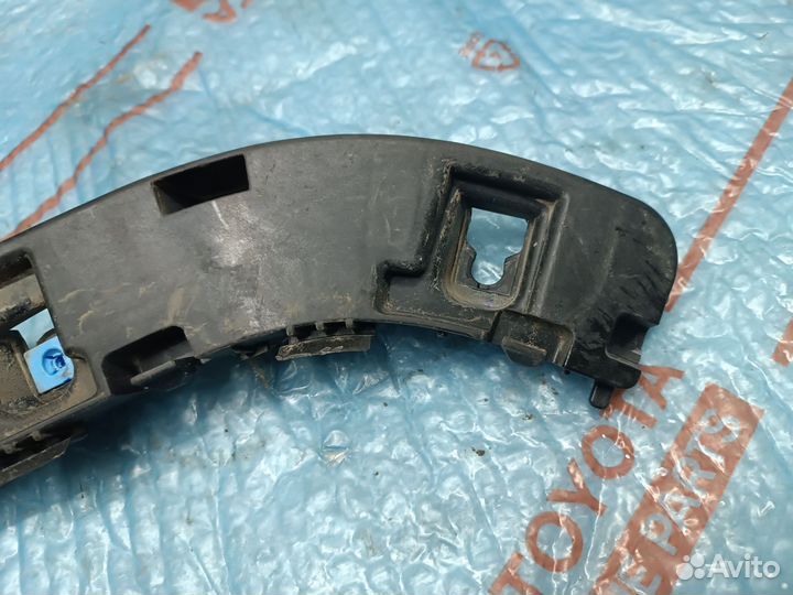 Кронштейн бампера задний правый Kia K5 DL3