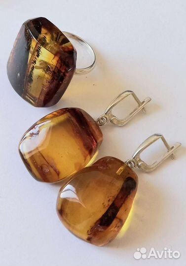 Комплект, кулон, кольцо и серьги из янтаря