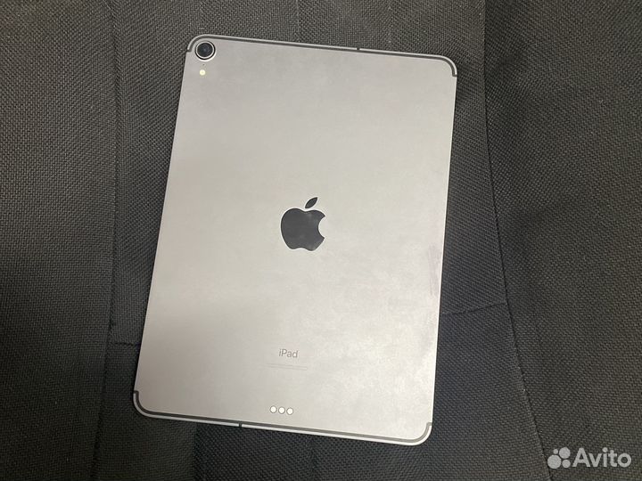 iPad pro 11 2018 cellular 1TB