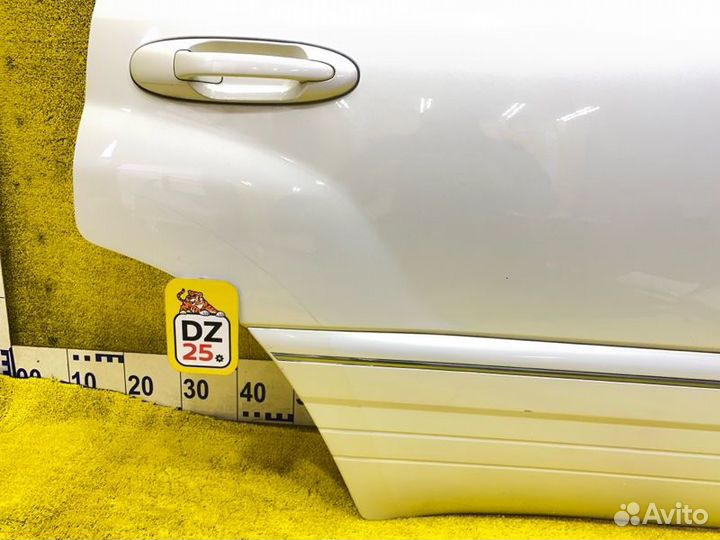 Дверь боковая задняя правая Toyota Land