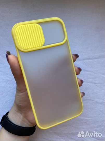 Чехол на iPhone 12 с защитой камеры