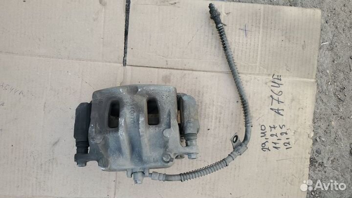 Суппорт передний правый ssangyong actyon NEW 2011