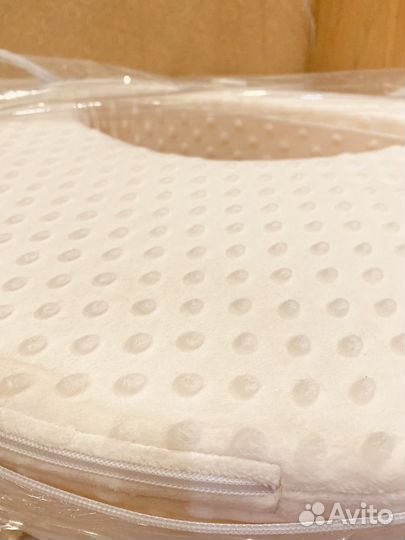 Подушка для кормления Loona