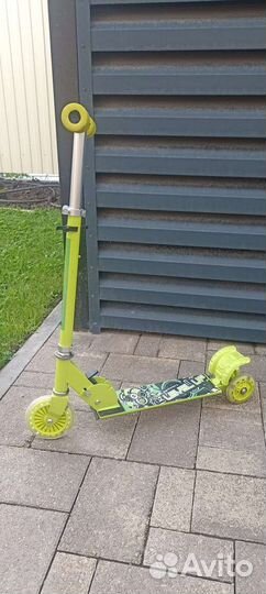 Самокат детский трехколесный