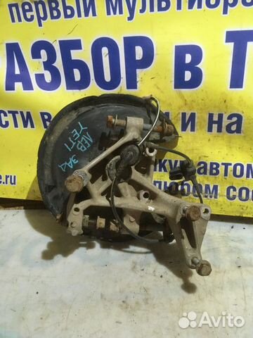 Кулак задний левый Skoda Yeti