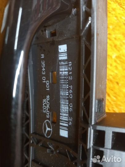 Ручка двери внешняя задняя правая Mercedes-Benz