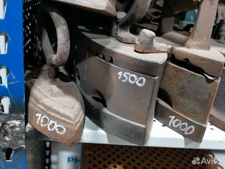 Старинные утюги