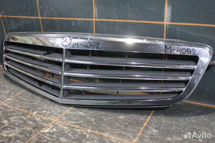 Решетка радиатора - Mercedes-Benz W204