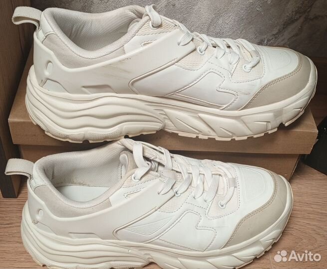 Кроссовки Zara женские