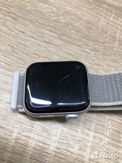 Apple Watch Series 4 Nike Edition 40 mm Silver