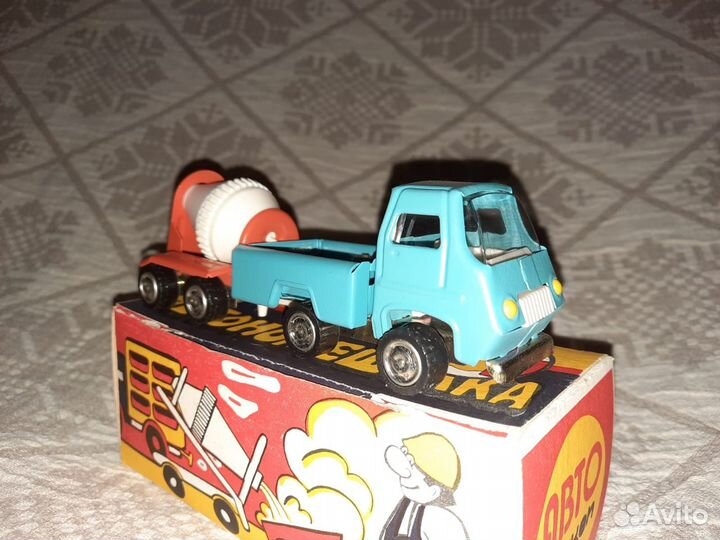 Игрушка автомобиль с прицепом Бетономешалка новая