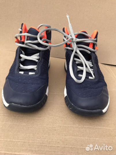 Баскетбольные кроссовки