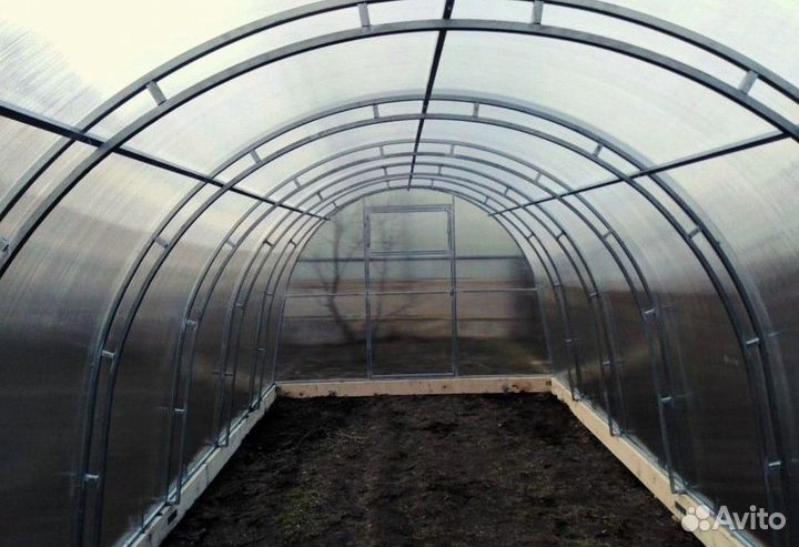 Теплица из поликарбоната