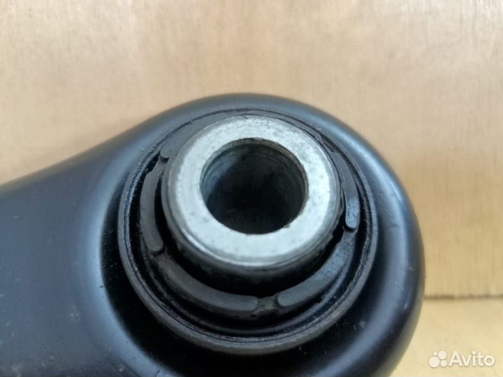 Рычаг задний левый Audi A3 8P