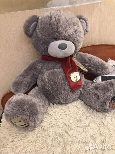 Плюшевый медведь