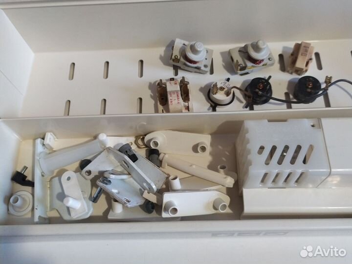 Полки для холодильника Стинол 103