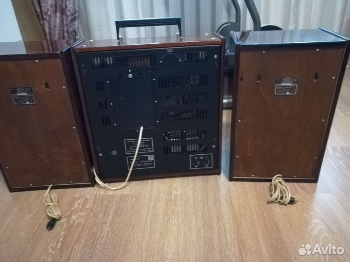 Катушечный магнитофон Юпитер 203