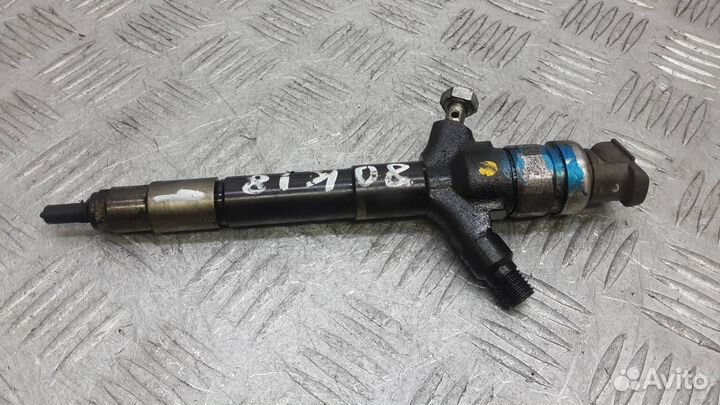 Форсунка топливная Mitsubishi L200 4 2010 1465A041