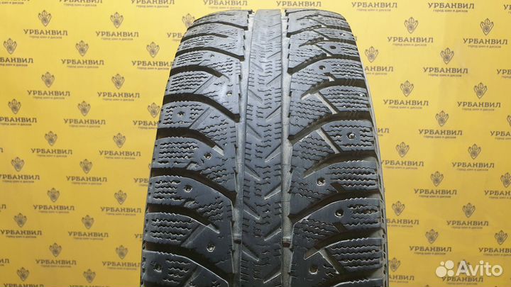 Bridgestone Ice Cruiser 7000 205/70 R15