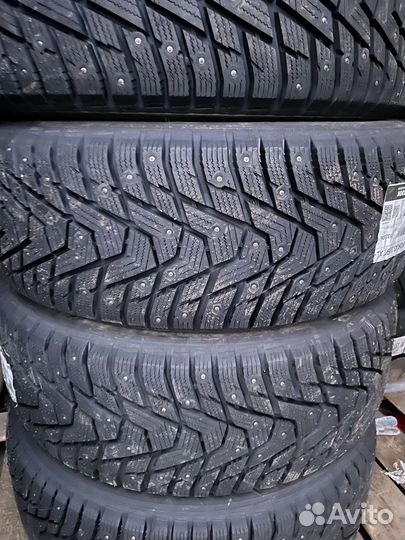 Hankook Winter i'Pike X W429A 255/50 R20 109T