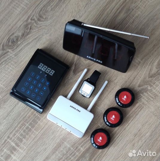 Кнопка вызова персонала, часы, табло, пуль, репите