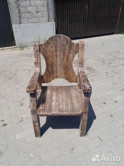 Стол со стульями