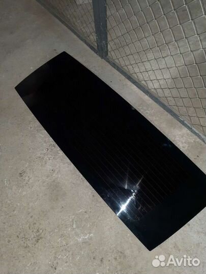 Стекло крышки багажника на мерседес 639