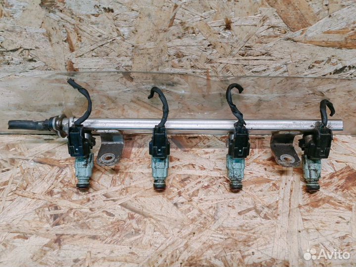 Рейка топливная (рампа) Hyundai Solaris