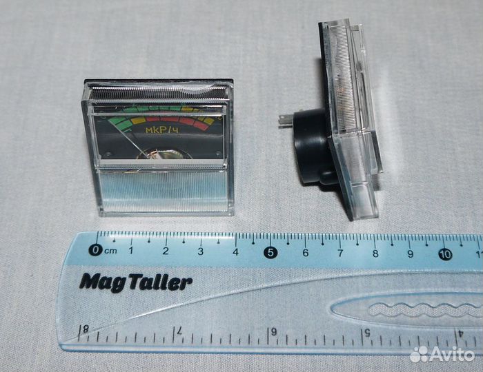 М68501 индикатор стрелочный СССР (2шт) шкала мкр/ч