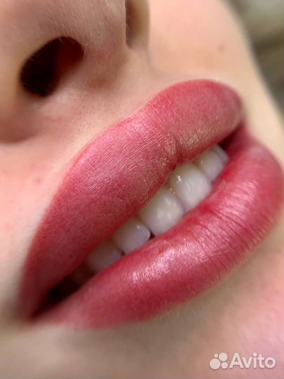 Перманентный макияж бровей губ и век татуаж