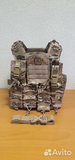 Плитник с подсумками