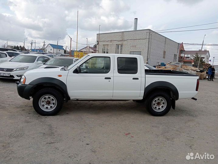 Nissan NP300 2.5 МТ, 2012, 211 000 км